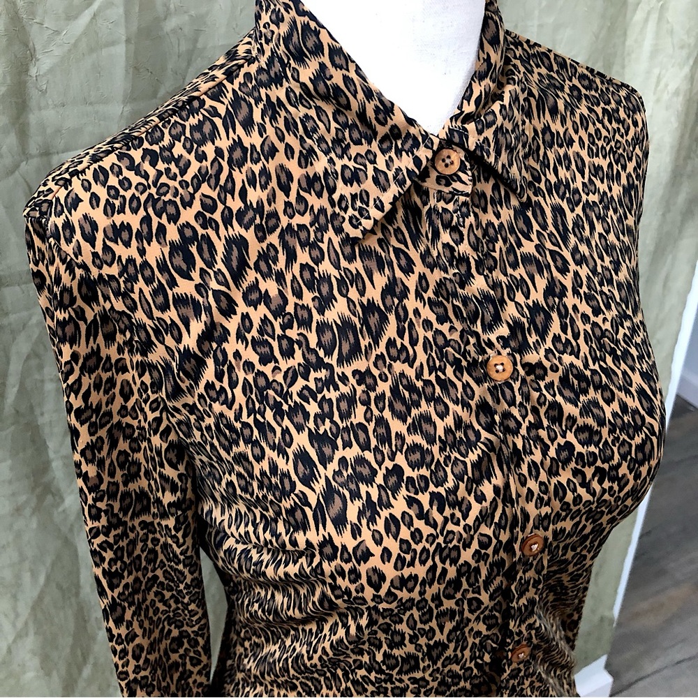 Express Y2K 2000’s Indie Sleaze Mob Wife Leopard Print Button Up Shirt size S